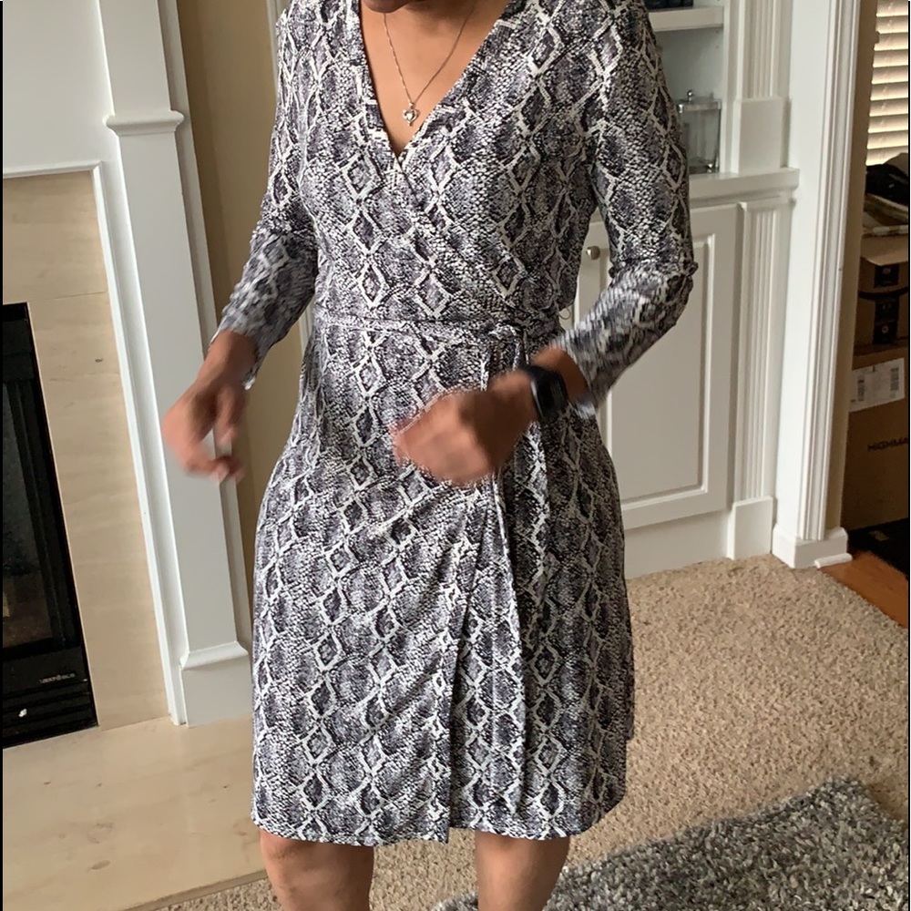 Super Soft Mng Basics Snakeskin Print Wrap Dress,… - image 5